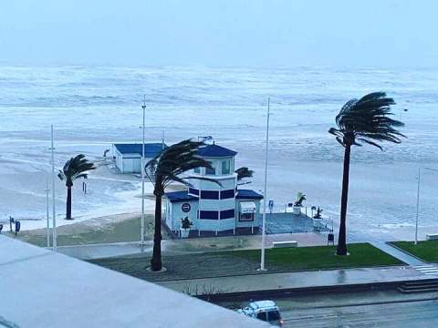 Playa de Gandia, ayer.