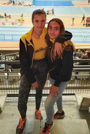 Laura Pons y Bárbara Herrerías.