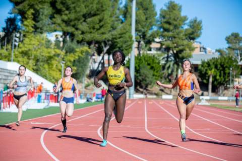 Binta Watt, segunda en los 60 m.l. / Foto: Javier Cloquell.