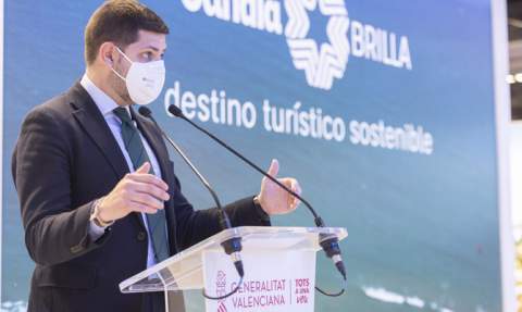 Prieto, durante su intervención en Fitur. Prieto, durante su intervención en Fitur.