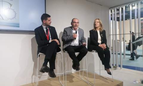 Presentaci&oacute;n en Fitur.