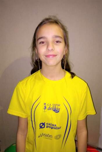 Oliva Burgess, mínima nacional en 3.000.