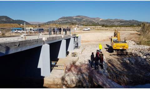 Visita a las obras del puente. Visita a las obras del puente.