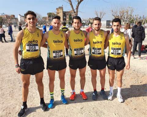 Equipo senior masculino de cross.