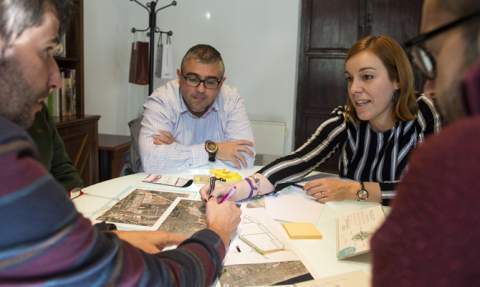 Reuni&oacute;n en la Diputaci&oacute;n de Valencia.