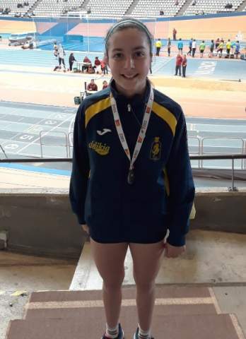 Alicia Crespo, plata en los 1.000 metros lisos.