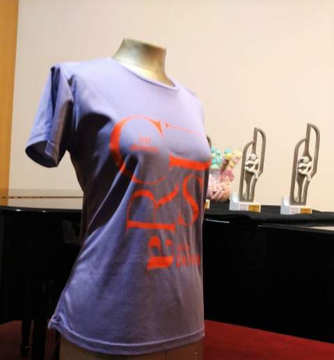 La camiseta técnica oficial de 2019.