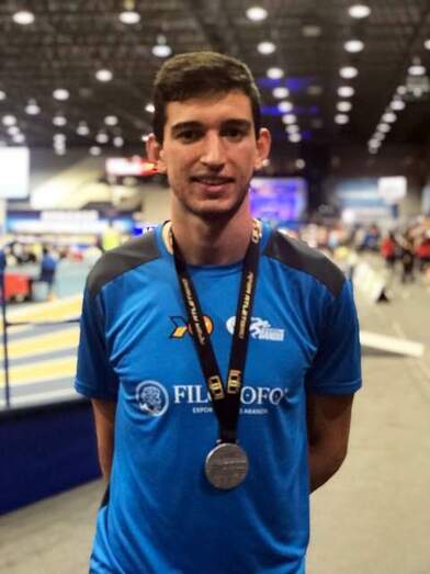 Llopis con la medalla.