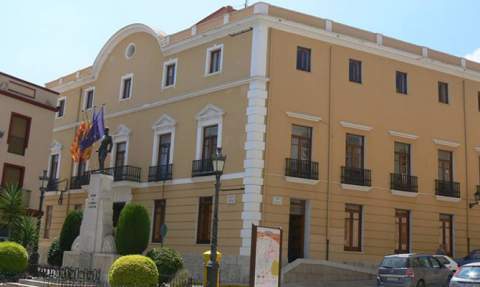 Ayuntamiento de Oliva.