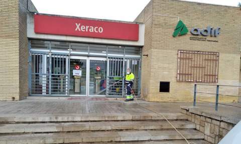 Desinfecci&oacute;n en Xeraco contra el coronavirus.