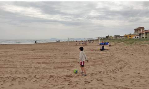 La playa de Xeraco durante la pasada Pascua. La playa de Xeraco durante la pasada Pascua.
