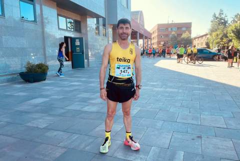 Mocholí en la Mitja Marató de la Pobla de Vallbona.