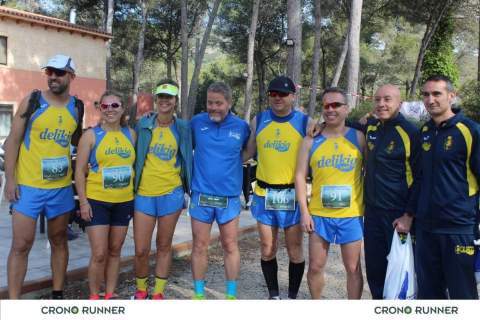 Deportistas del CA Safor en la Volta a Peu i Marxa Bonestar-La Llacuna, en Villalonga. / Foto: CronoRunner.
