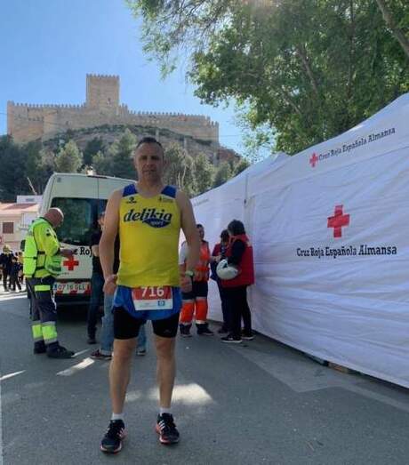 Aleix Hernández en el Medio Maratón de Almansa.