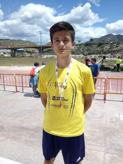 Óscar Comes.