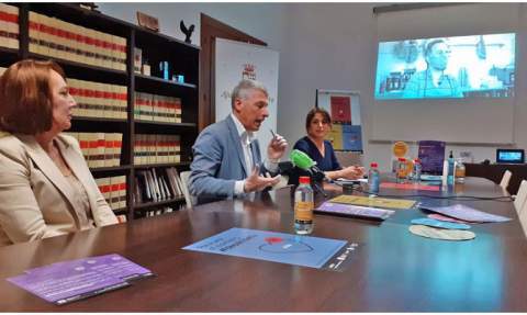Rosa Llopis, David González y Yolanda Balaguer, en rueda de prensa. Rosa Llopis, David González y Yolanda Balaguer, en rueda de prensa.