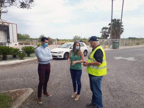 Los concejales Morell y Monzonís con los técnicos.