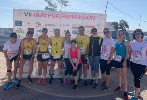 Algunos corredores en la Run For Parkinson de Gandia.