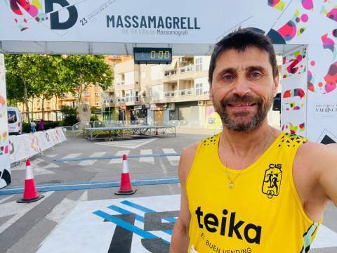 José Vicente Mocholí en la 15K de Massamagrell.