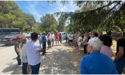 Reuni&oacute;n con los vecinos.