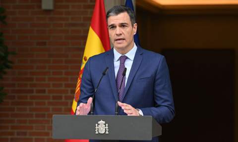 S&aacute;nchez durante la declaraci&oacute;n institucional.