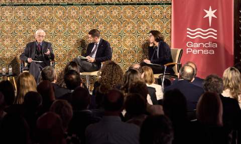 Un momento de la conferencia.