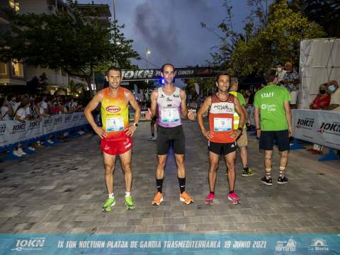 Los tres primeros hombres clasificados. / Foto: Toni Deusa.
