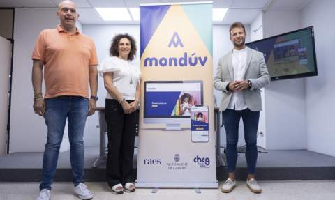 Izquierdo, Ferrer y Tur, tras la rueda de prensa.