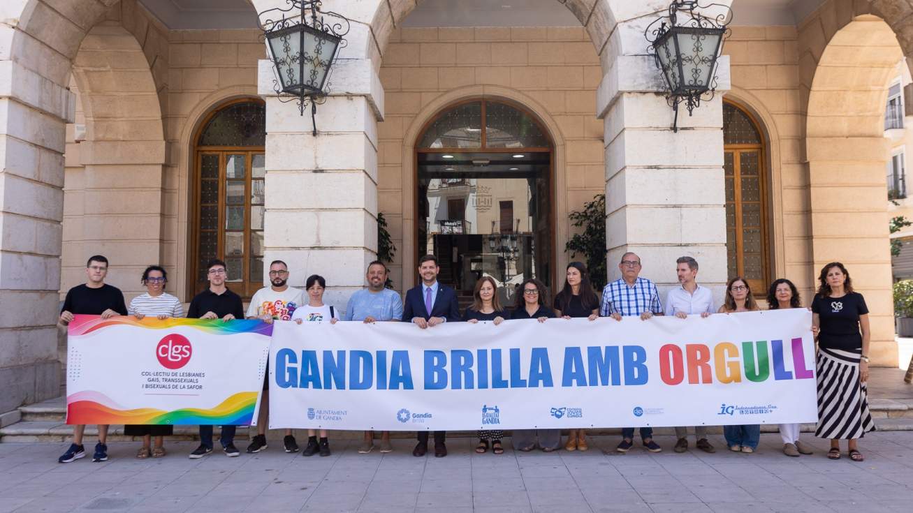Gandia celebra amb Orgull el Dia Internacional de l’LGTBIQ+