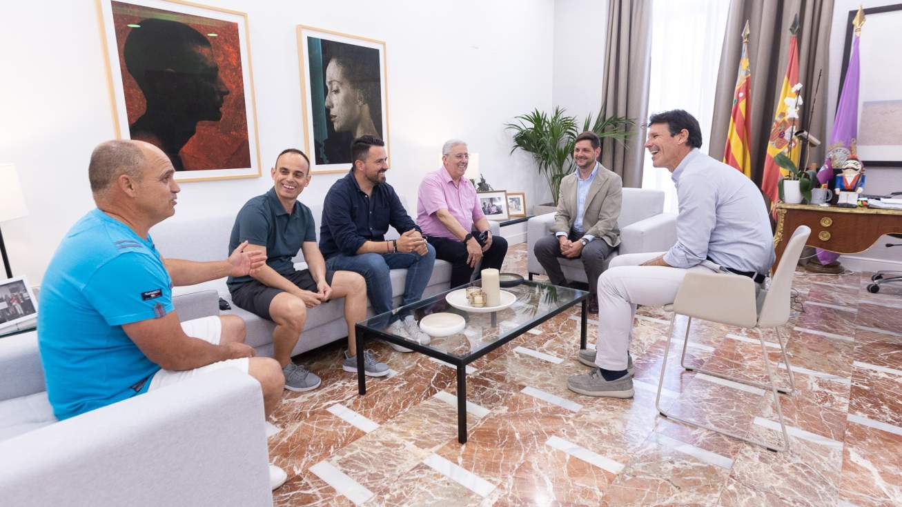 Recepció oficial a l'Ajuntament de l'equip Chef Amadeo Gandia Billar Club