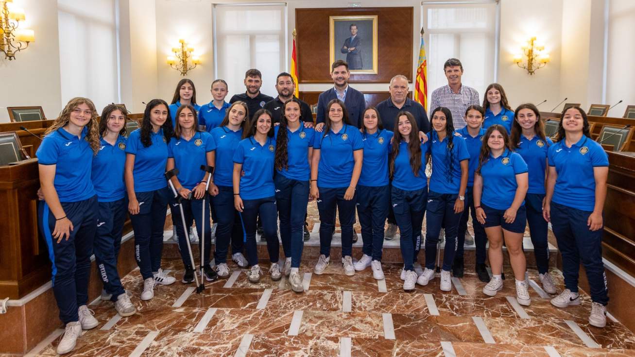 Recepció oficial a l'Ajuntament de l'equip cadet femení del CF Gandia