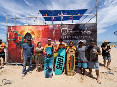 Podio Freestyle Junior con Valentin Hoenderop, Javier Marti, Unai Florido y Rafa Montero