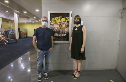 La alcaldesa, con el director.