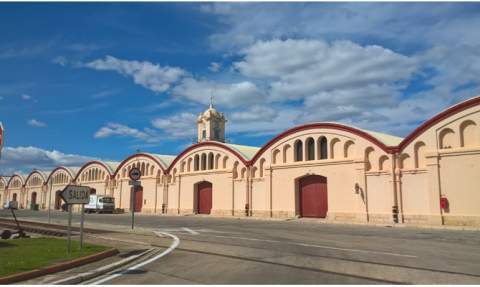 Tinglados del puerto de Gandia.