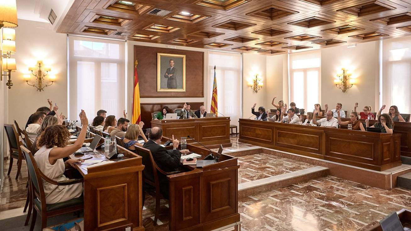 Acuerdo unánime en el Ayuntamiento para exigir la recuperación de la conexión directa entre Madrid y Gandia