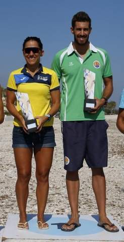 Sara Molina y Joan Muñoz en el podio absoluto dels Poblets.
