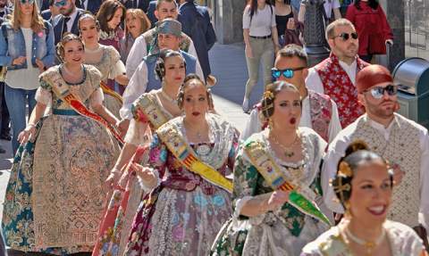 Un passacarrer de les Falles de 2019.