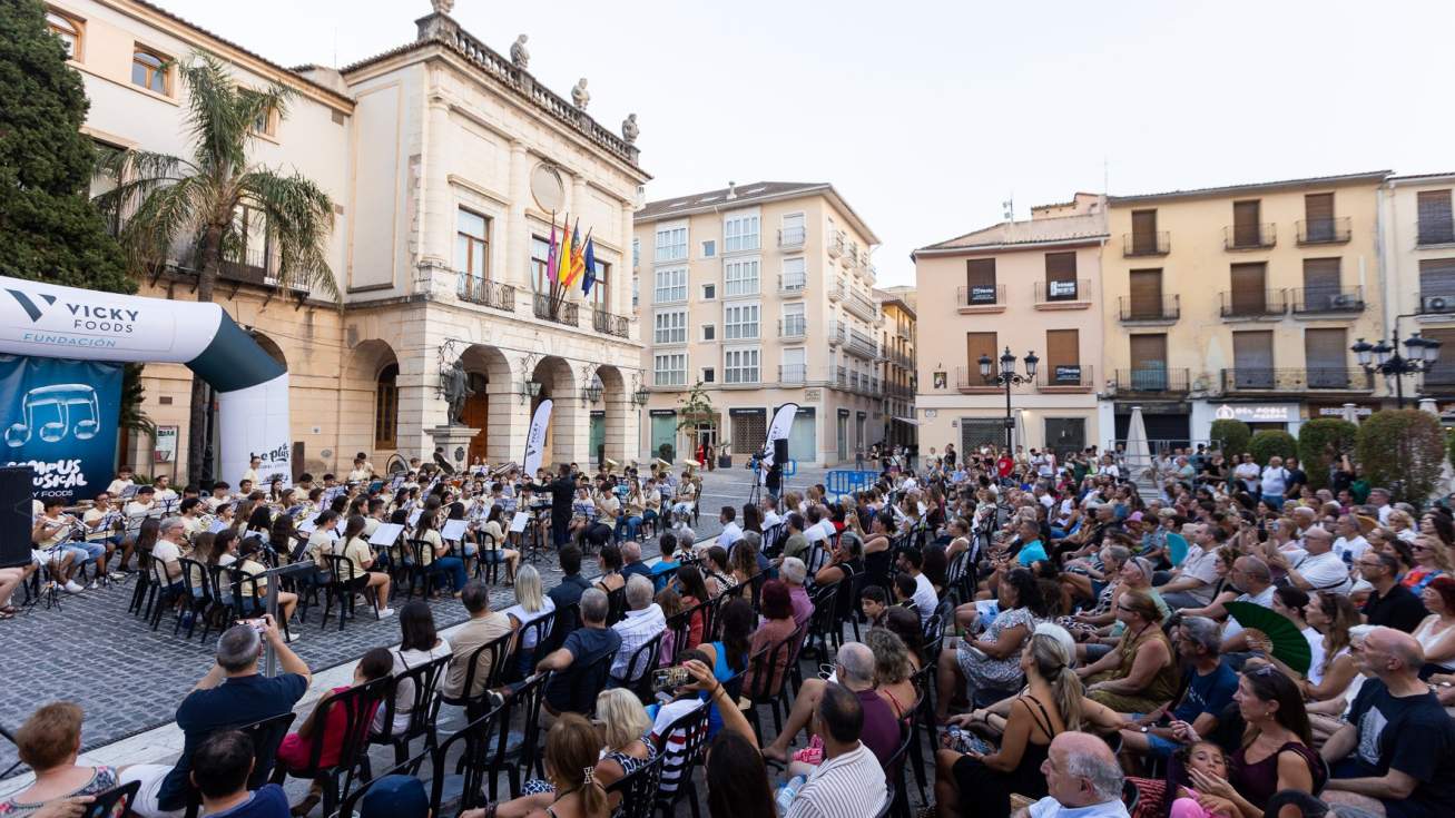 El concert de cloenda de la 6ª edició del Campus Vicky Foods congrega centenars de persones