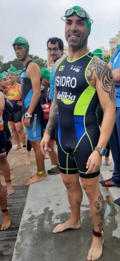Isidro Benavent en el triatlón de Valencia.
