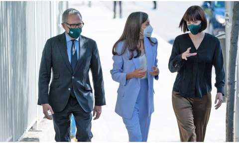 Morant ayer con la Reina, en la conmemoraci&oacute;n del 'D&iacute;a Mundial de la investigaci&oacute;n en C&aacute;ncer'.