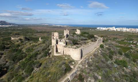 Vista del castillo de Bair&eacute;n.