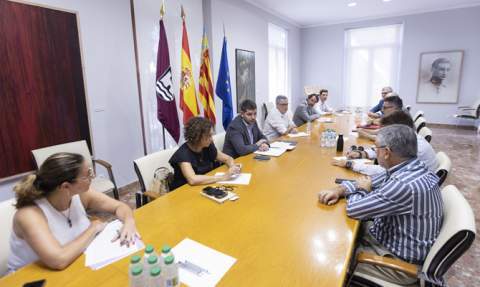 Reuni&oacute;n dle Foro Econ&oacute;mico y Social.