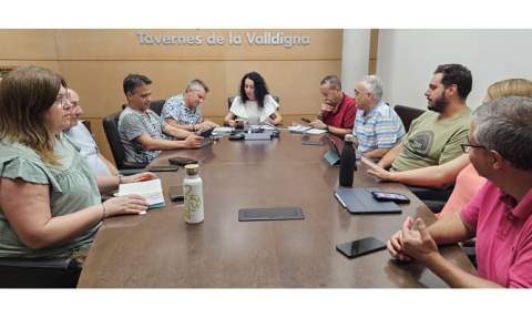 Reuni&oacute;n de los miembros del Gobierno local.