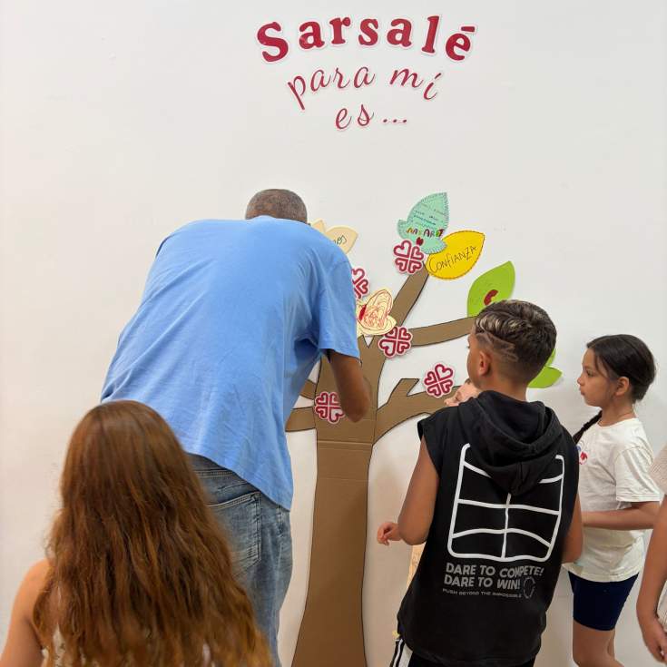 Cáritas Gandia inaugura el nuevo local del Programa Sarsalé: un espacio para seguir «Creciendo juntos»