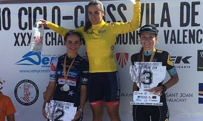 Patricia Solera, tercera en el podio.