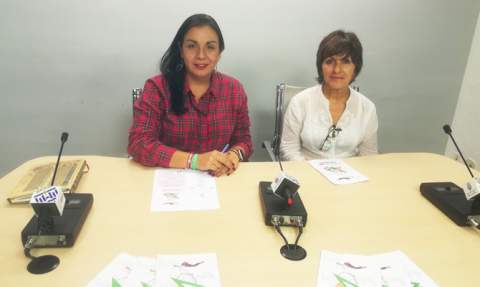 Lorena Milvaques y Roser P&eacute;rez, en rueda de prensa.