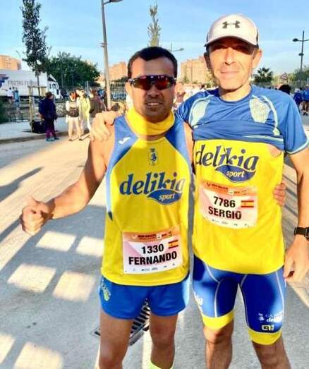 Fernando Robles y Sergio Chova, el sábado en el Medio Maratón de Valencia.