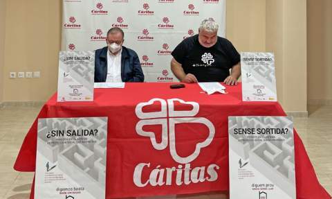 Carri&oacute; y Puente en rueda de prensa.