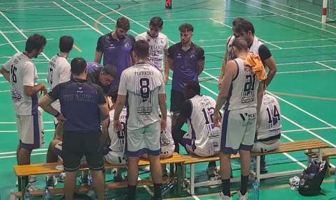 El equipo en un tiempo muerto.