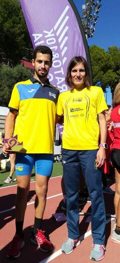 Nizar Lakhlifi y Neus Mas, en la pista de Gandia.